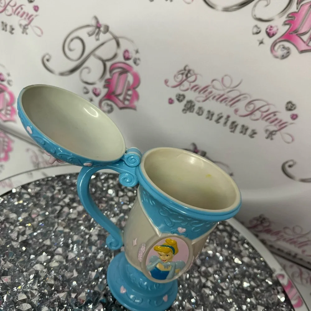 Disney Cinderella cup plastic Disney on ice flip flop open top blue pink cute